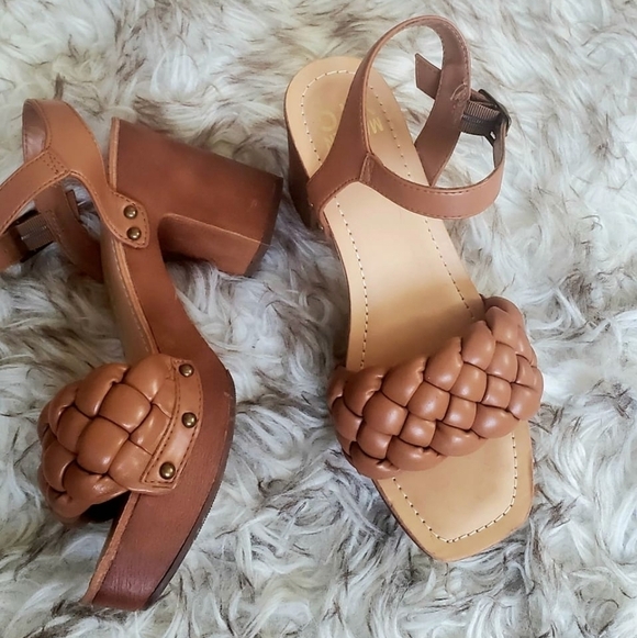 MADDEN NYC Women's Braided Strappy Platform Heels Size 7.5 🌴 - Picture 8 of 11